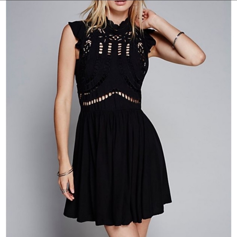 NWT FREE PEOPLE Clearly a Dream Dress Eyelet Flutter Sleeve black Mini XS.